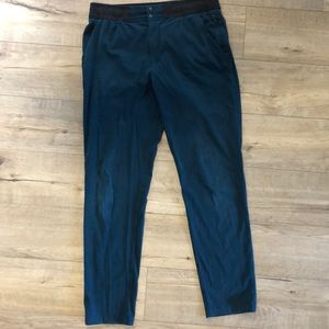 Lululemon commuter pants